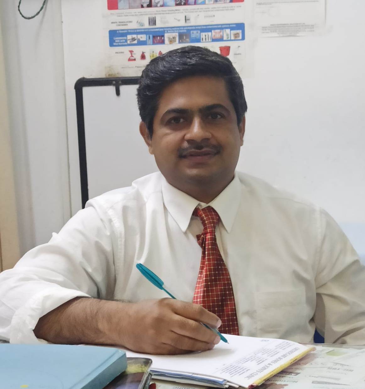Get Orthopedic Surgeon in Kothrud Pune Dr. Pankaj Gunjal